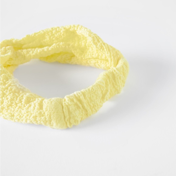 NWT Zara 5-14Y headband textured knotted light yellow - Picture 3 of 3